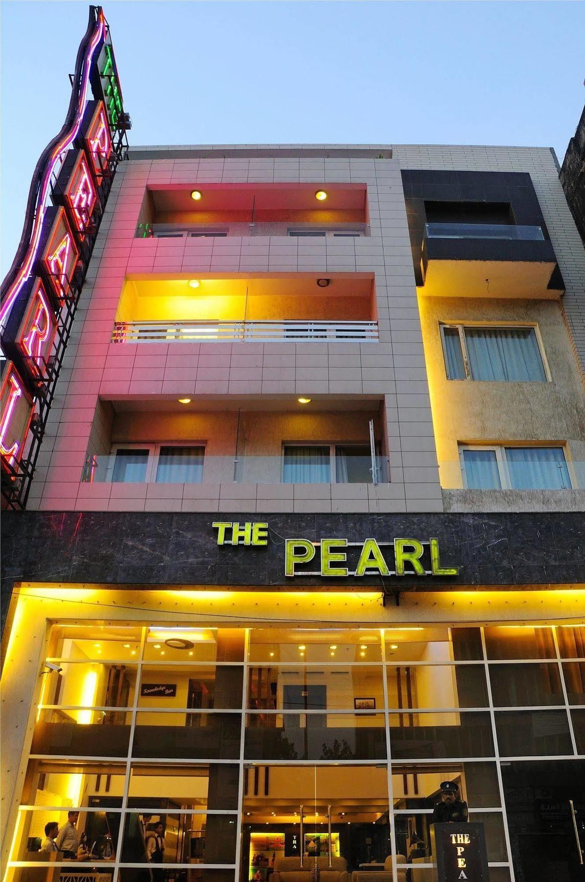 The Pearl Hotel Nové Dillí Exteriér fotografie